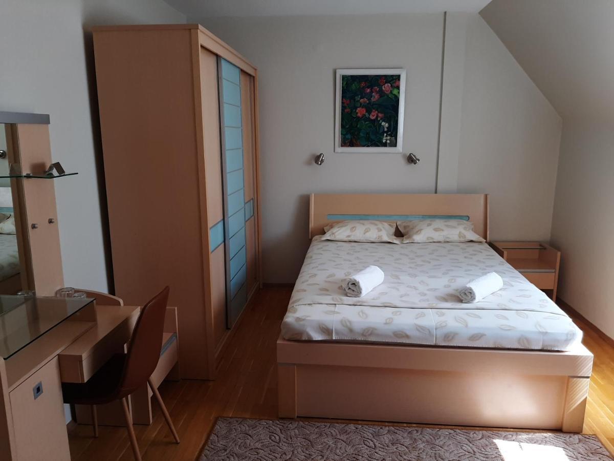 Guest House Diel Veliko Tărnovo Exteriör bild