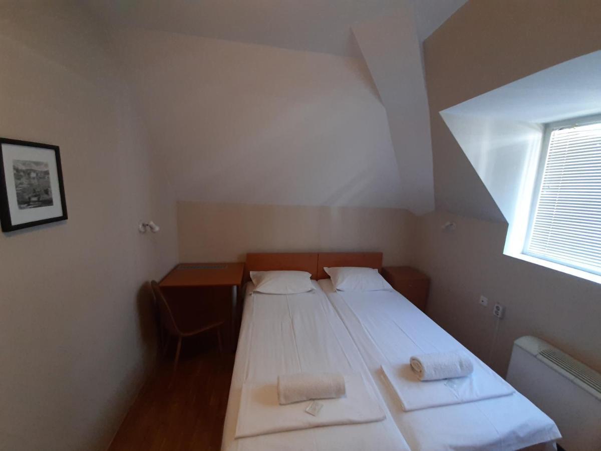 Guest House Diel Veliko Tărnovo Exteriör bild