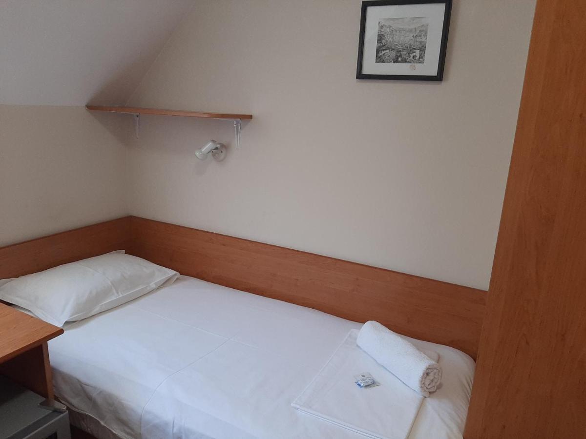 Guest House Diel Veliko Tărnovo Exteriör bild