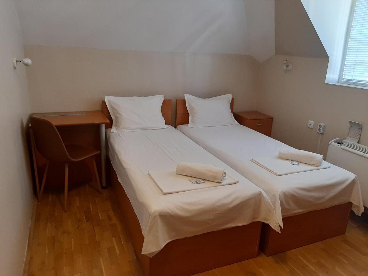 Guest House Diel Veliko Tărnovo Exteriör bild