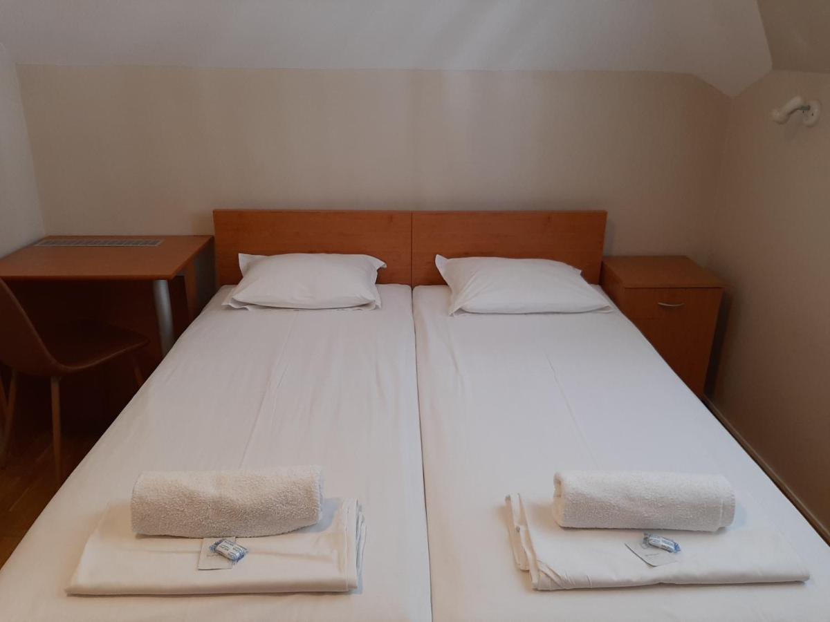 Guest House Diel Veliko Tărnovo Exteriör bild